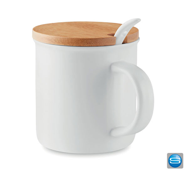 Kaffeebecher mit Löffel und Bambusdeckel als Werbeartikel
