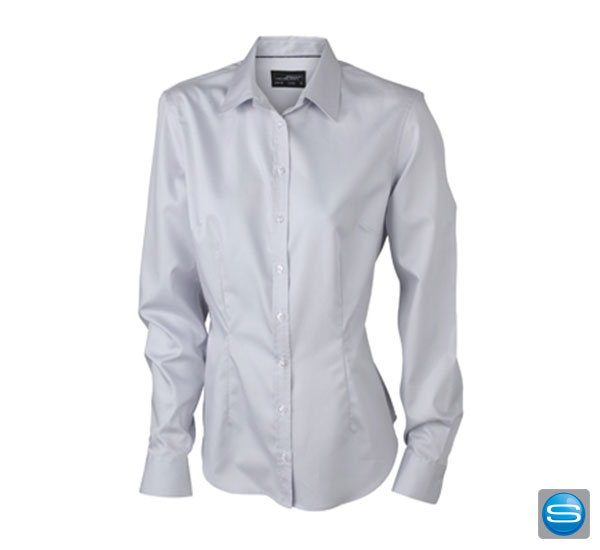 blusen-mit-logo-besticken