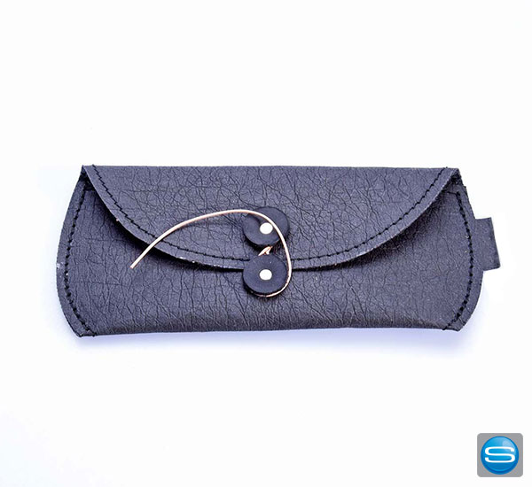 etui-fuer-brillen-veredeln57ff901a899e2